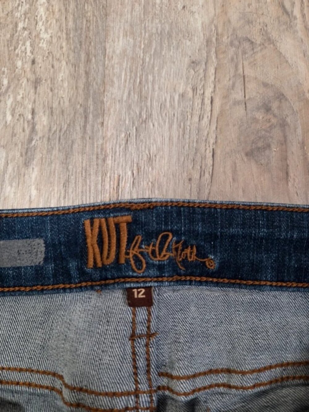 Y2K Style Kut from the Kloth Dark Blue Denim Flared Wide Legged Jeans Size 12 - Picture 4 of 5